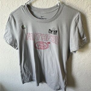 Women’s Large San Francisco 49ers NIKE Gray Super Bowl T-Shirt NEW